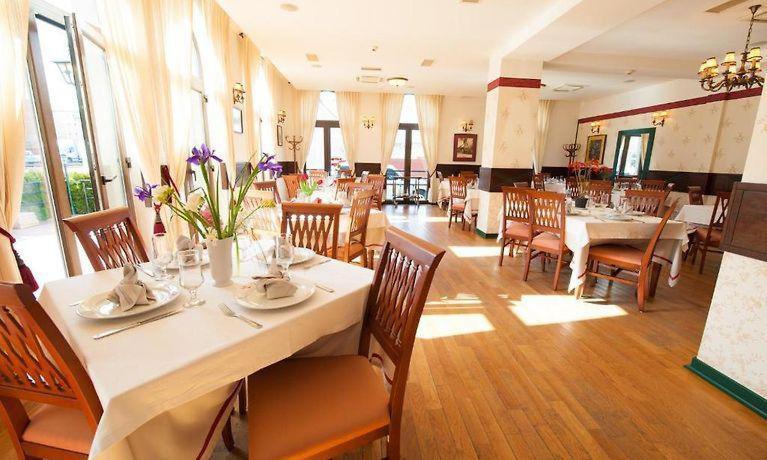 Hotel Ana Αράντ Εξωτερικό φωτογραφία